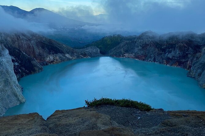 From Bali: 24-Hour Kawah Ijen Blue Flames, Dinner & Room - What the 10-person group size changes