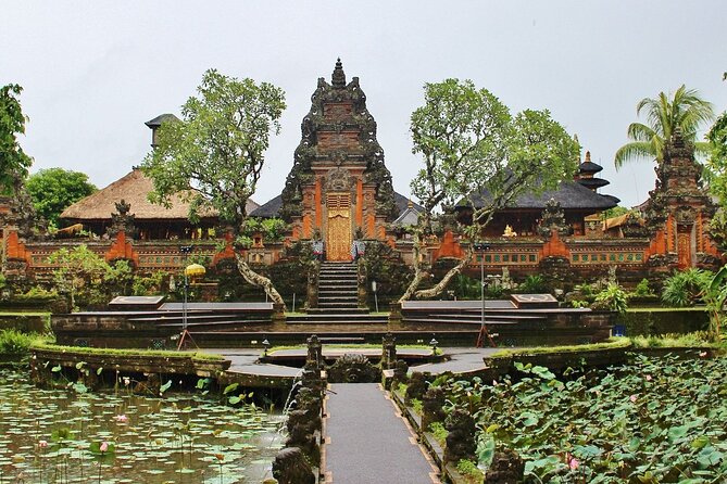 Full-Day Highlights and Best of Ubud Village - Lunch in Ubud: a useful pause in a packed day