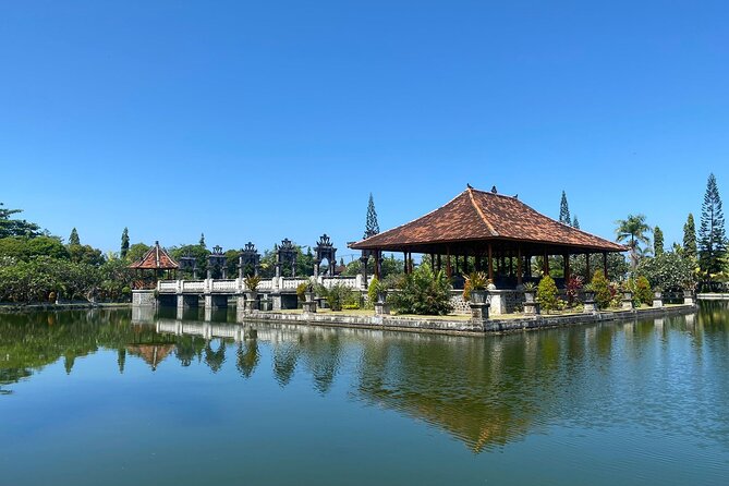 Full Day Private Tour East Bali Sightseeing - All Inclusive - A short pause in Candidasa