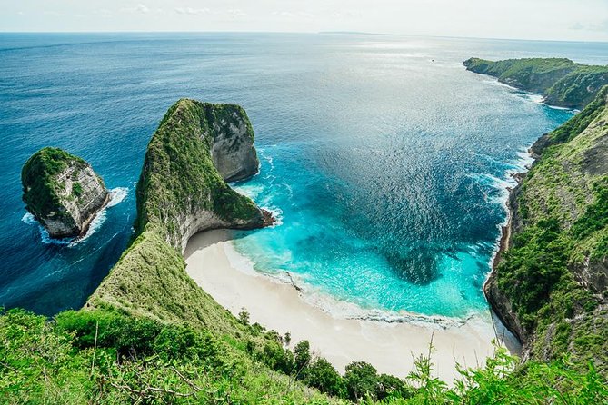 Full-Day Tour To Nusa Penida Bali - Lunch, water, and the real value of $150