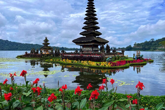 Full-Day Tour to Water Temples and UNESCO Rice Terraces in Bali - Luhur Batukaru, a quieter mountain temple