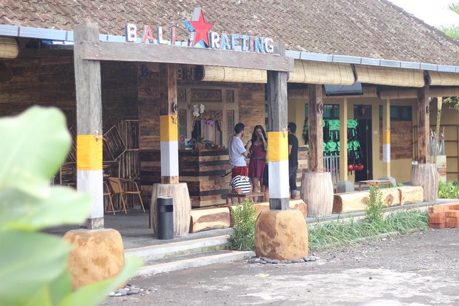 Full-Day Tour: White Water Rafting and Highlight of Ubud with All-inclusive - What to wear and what happens after the river