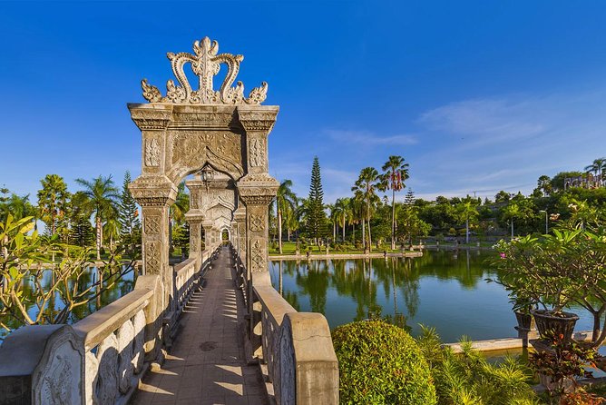 Gate Heaven of LEMPUYANG TEMPLE & East Bali Tours - Starting at Lempuyang Temple and the famous gate