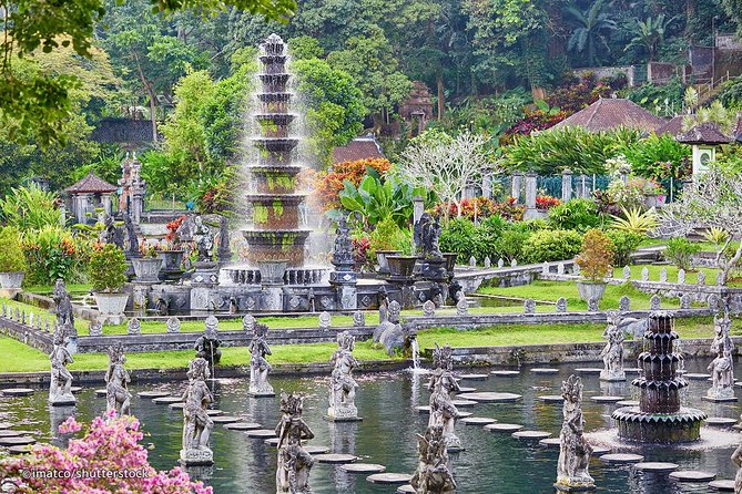 Gate Heaven of LEMPUYANG TEMPLE & East Bali Tours - White Sand Beach and the final hour by the coast