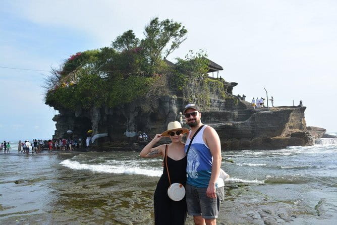 Half Day Bali Shopping Art Village Private Tour - Indonesian lunch in Ubud