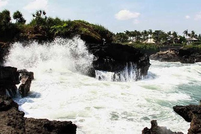 Half-Day Taman Ayun UNESCO and Tanah Lot Temple with private Car - Practical value at $20