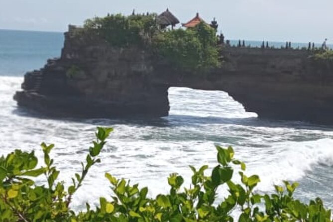 Half Day Tanah Lot Temple Private Guided Tour - Batu Bolong and the coastal rock bridge