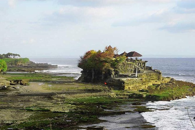 Half Day Tour: Tanah Lot Sunset & Taman Ayun Temple Included Entrance Ticket - Practical tips for a smoother visit