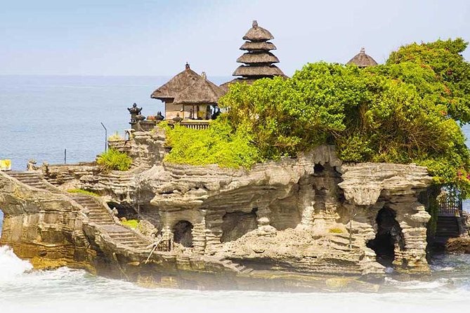 Half Day Tour: Tanah Lot Sunset & Taman Ayun Temple Included Entrance Ticket - Tanah Lot at sunset: Bali’s great coastal picture