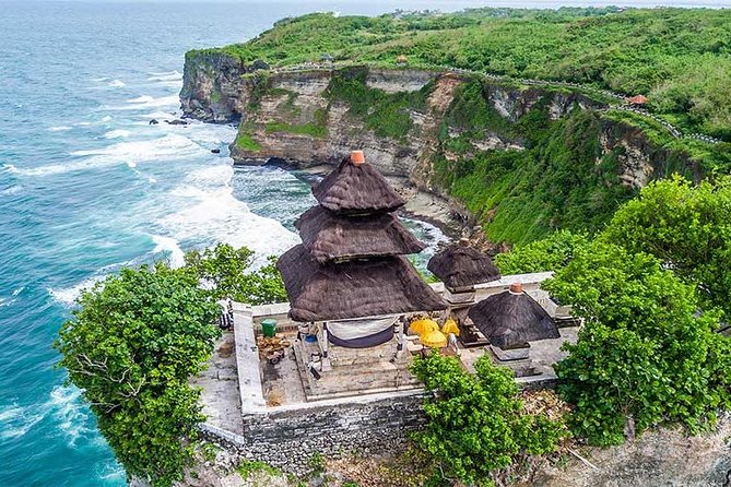 Halfday Tour:Uluwatu Temple,Kecak Dance and Dinner Jimbaran Beach with Transport - Jimbaran Bay and the seafood dinner choice