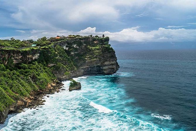 Halfday Tour:Uluwatu Temple,Kecak Dance and Dinner Jimbaran Beach with Transport - Practical details that affect your day