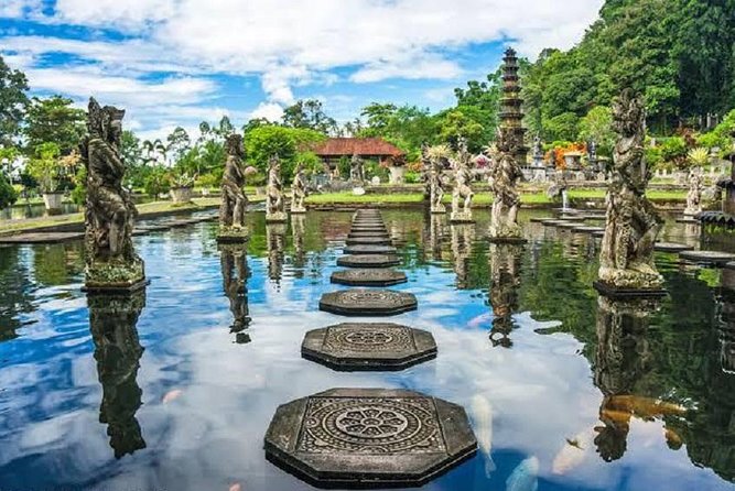 Heaven Gate (Lempuyang) - Tirta Gangga - FREE WIFI - Why this three-stop Bali day works