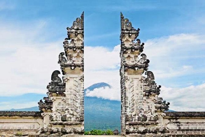 Heaven Gate (Lempuyang) - Tirta Gangga - FREE WIFI - Tirta Gangga, the water palace in Karangasem