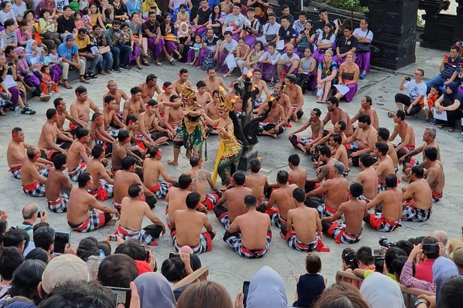 Incredible Uluwatu Temple Sunset & Kecak Fire Dance - Sunset timing at Uluwatu