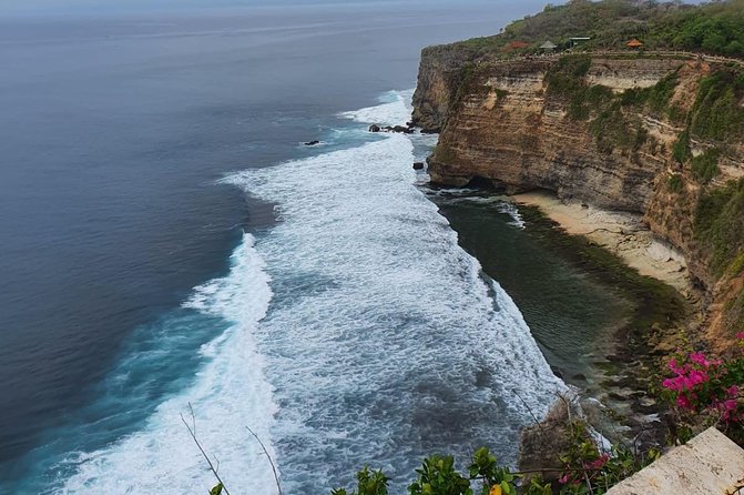 Incredible Uluwatu Temple Sunset & Kecak Fire Dance - The Kecak fire dance and the Ramayana