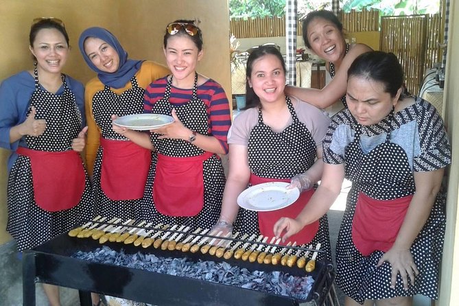 Jambangan Bali Cooking Class - Make an offering and see daily Hindu practice