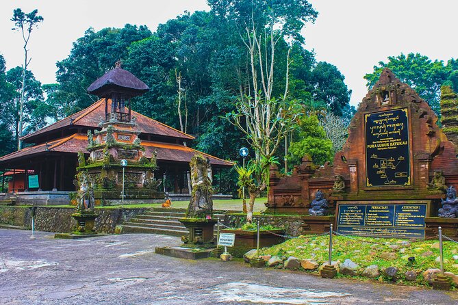 Jatiluwih Batukaru Mountain Nature's Best Tour - Walking through Pura Luhur Batukaru