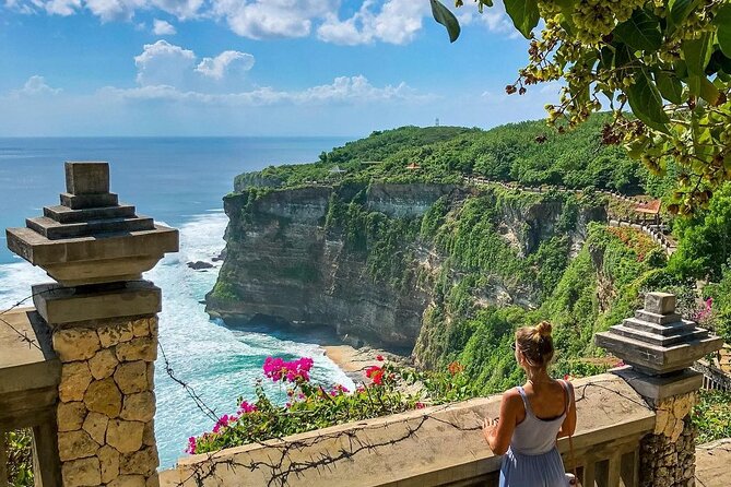 Kecak Fire Dance and Sunset at Uluwatu Temple All Inclusive - What your driver guide adds