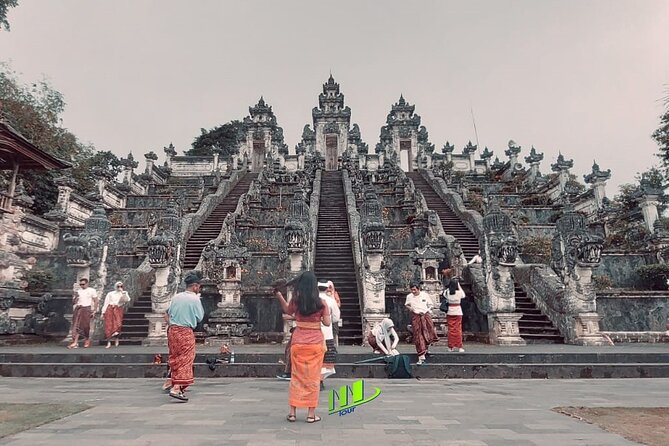 Lempuyang Gate of Heaven and City Tour - The two-hour visit at Tirta Gangga