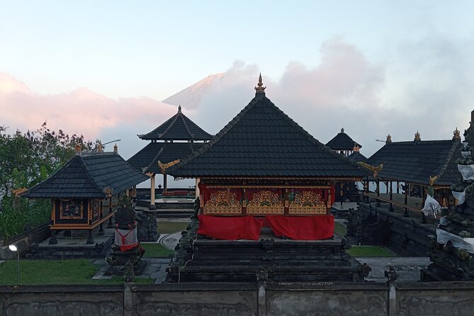 Lempuyang Temple Gate Heaven Tirta Gangga Private Guided Tour - Tirta Gangga, a royal water garden