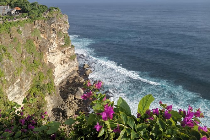 Melasti Beach, Padangpadang Beach, Uluwatu Sunset Kecak and Jimbaran Dinner - Padang Padang Beach, a smaller and livelier break