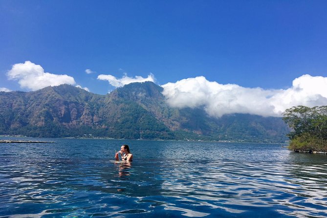 Mount Batur Sunrise Trekking & Hot Spring Tour - Climbing Mount Batur by flashlight