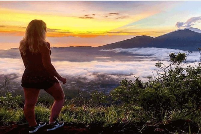 Mount Batur Sunrise Trekking With Guide & Breakfast - The 2:00 AM start sets the tone
