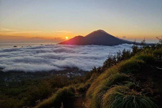 Mount Batur Sunrise Trekking with Optional Hot Spring - What the Mount Batur morning is really like