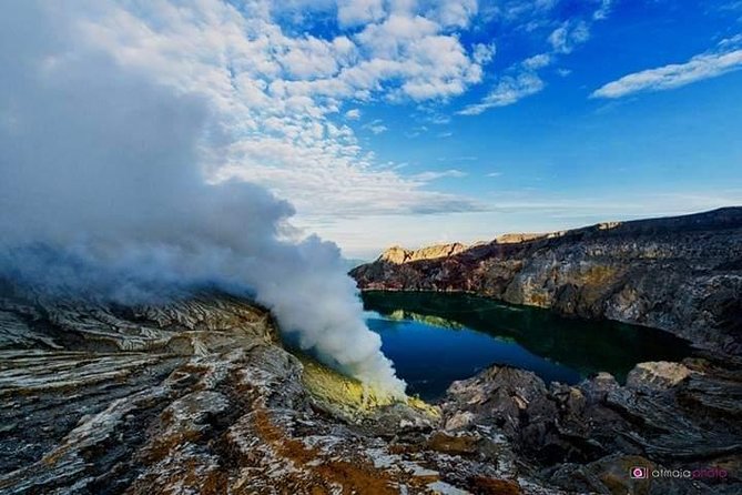 Mount Ijen Crater Tour From Ubud Bali - The climb begins before sunrise