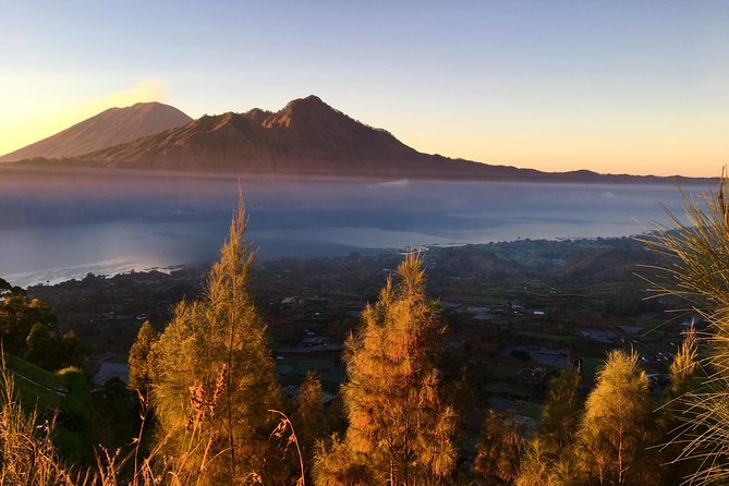 Mt Batur Sunrise Trekking Tour - Meeting your guide at the Mt Batur start point