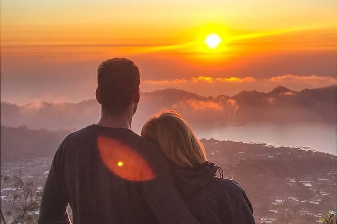 Mt Batur Sunrise Trekking Tour - Sunrise, photos, and breakfast at the summit