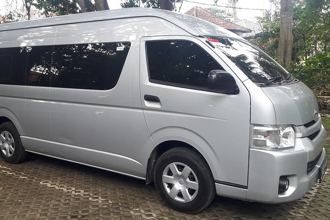 Ngurah Rai International Airport Private Arrival Transfer - Area B: Sanur, Jimbaran, Nusa Dua, and Seminyak