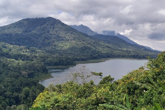 North Bali Private Tour - All Inclusive - Ulun Danu Bratan, Bali’s lakeside temple picture