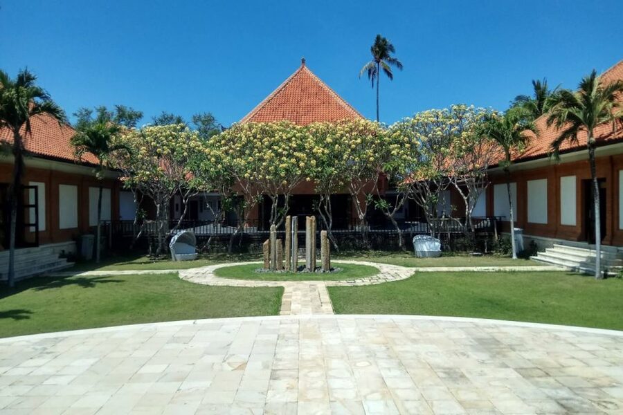Nusa Dua: Museum Pasifika Admission Ticket with Audio Guide - Seeing Indonesian masters and local artistic traditions