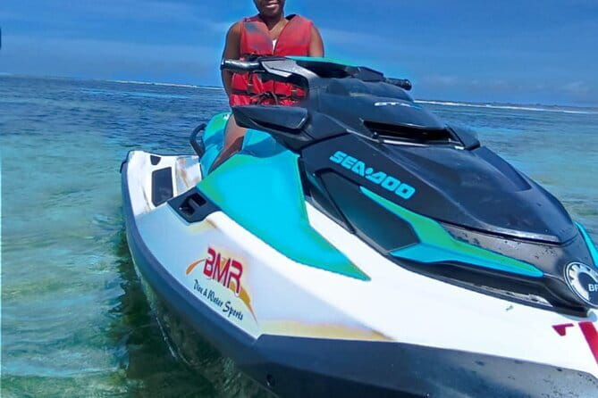 Nusa Dua Parasailing, Jet sky, GWK with Uluwatu Kecak Fire Dance - A full day that links Bali’s south-coast highlights