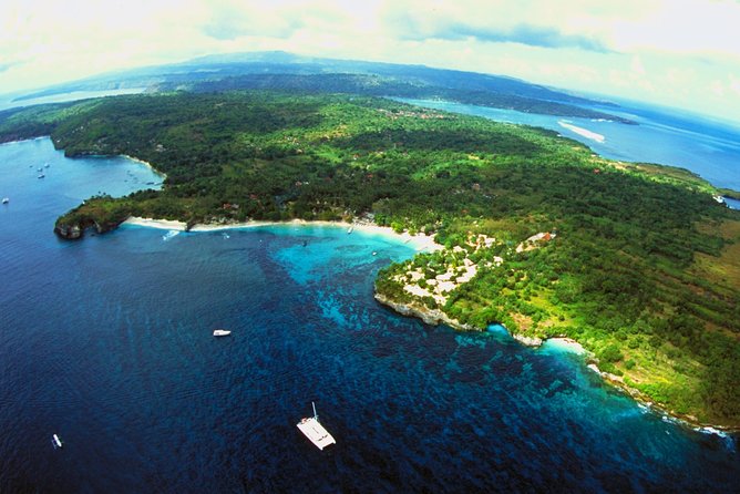 Nusa Lembongan: Island Discovery Cruise - Lunch beside the bay