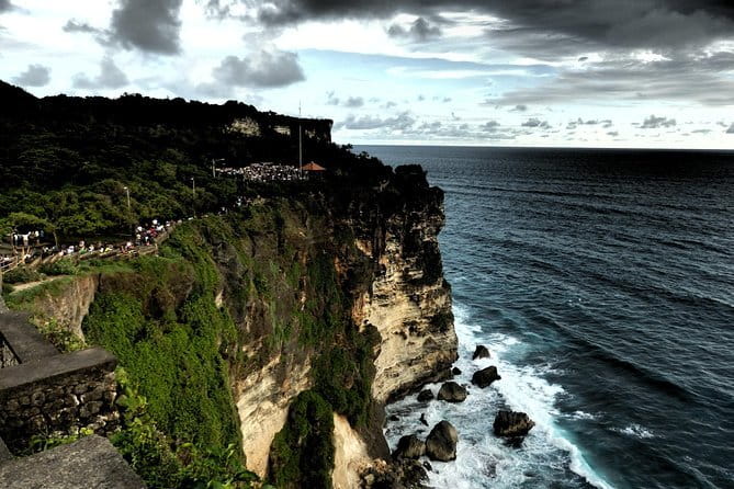 Nusa Penida 2Day 1Night With Accomodation - A Night on the Island Changes the Rhythm