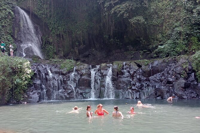 Nusa Penida 2Day 1Night With Accomodation - Diamond Beach Is the Eastern Highlight