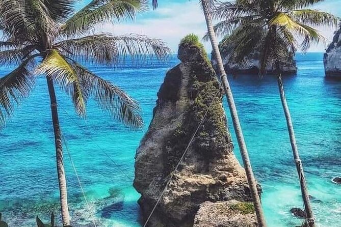 Nusa Penida East And West Full Day Private Guided Tour - Diamond Beach, breakfast with a view