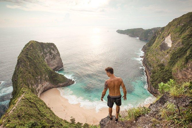 ️ Nusa Penida Instagram Tour: The Most Famous Spots (Private All-Inclusive) - Thousand Islands Viewpoint and the Rumah Pohon Tree House