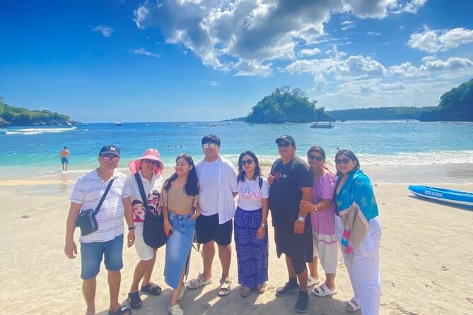 Nusa Penida Land Tour and 4 Points Snorkeling with Manta - Kelingking Beach at noon