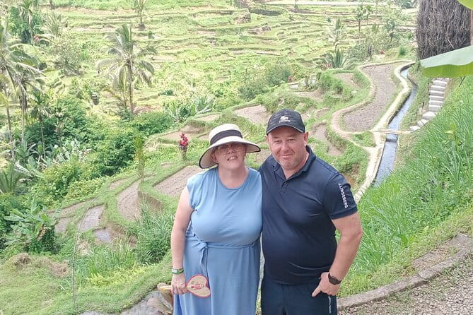 Nusa Penida Tour with Iconic Photography in Kelingking - Private touring, punctual pickups, and guide care