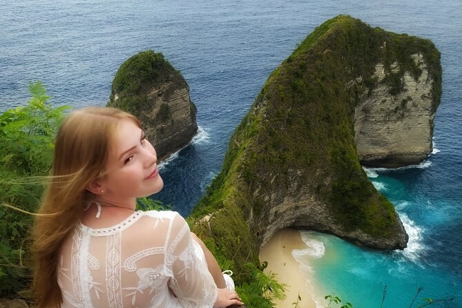 Nusa Penida Tours All Inclusive - Broken Beach and the natural sea arch