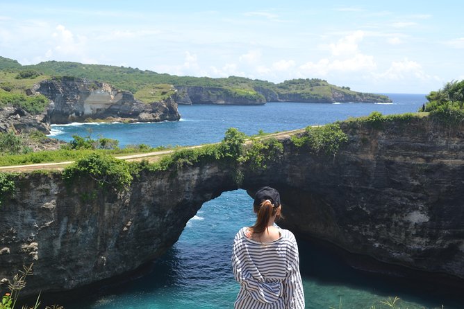 Nusa Penida Tours All Inclusive - Angel’s Billabong beside the open sea