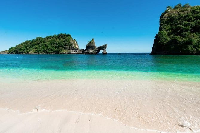 One Day Nusa Penida Island East - Diamond Beach and the first big view