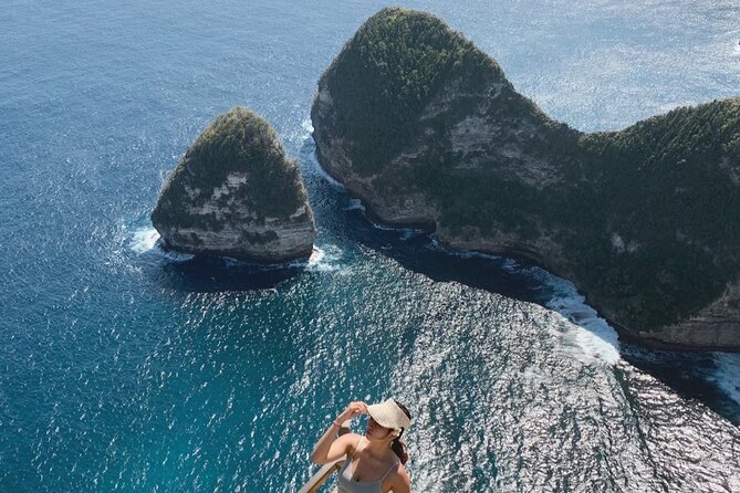 One Day Snorkeling Trip & West Tour Nusa Penida by Penidago - Lunch and the switch from sea to road