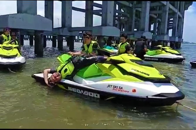One Hour ( 2 times 30 minutes ) Private Jet Ski in Bali - Starting with instruction and safety gear