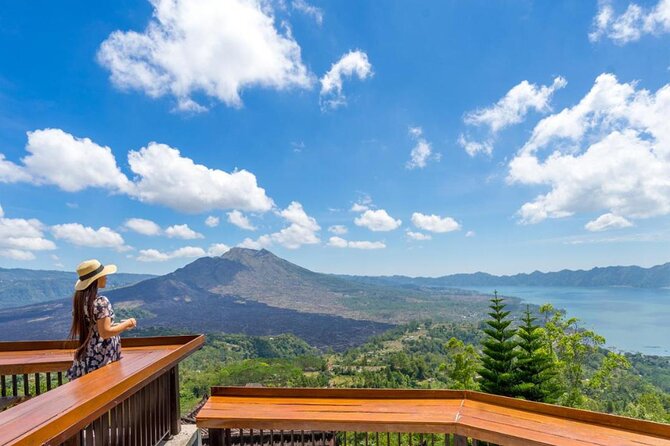 Private 3-day Tour Package: Bali's Top Sights - Day 2: Lempuyang, Tirta Gangga, and two waterfalls