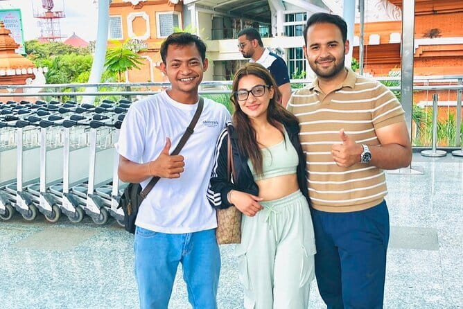Private Car Transportation in Bali from Ubud - Shopping, restaurants, and beach plans