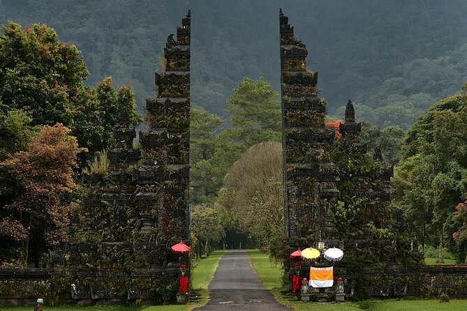 Private Full-Day Handara, Ulun Danu, Jatiluwih and Tanah Lot Tour - Handara Gate and the cool northern hills